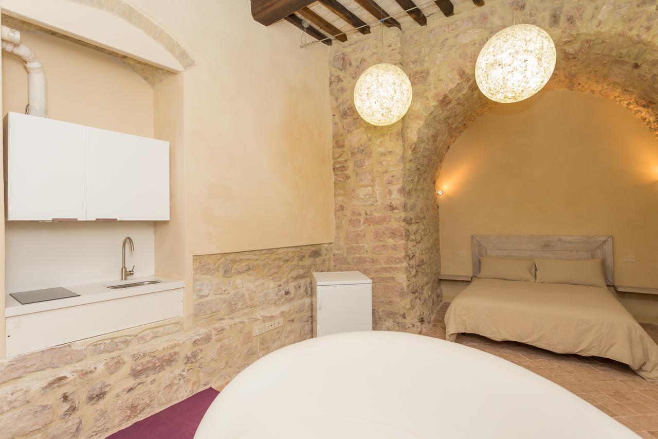 Apartments By La Zuppa Inglese Assisi Exterior photo