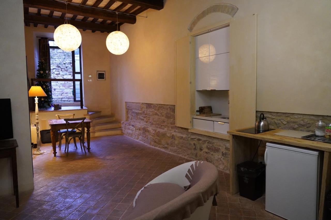 Apartments By La Zuppa Inglese Assisi Exterior photo